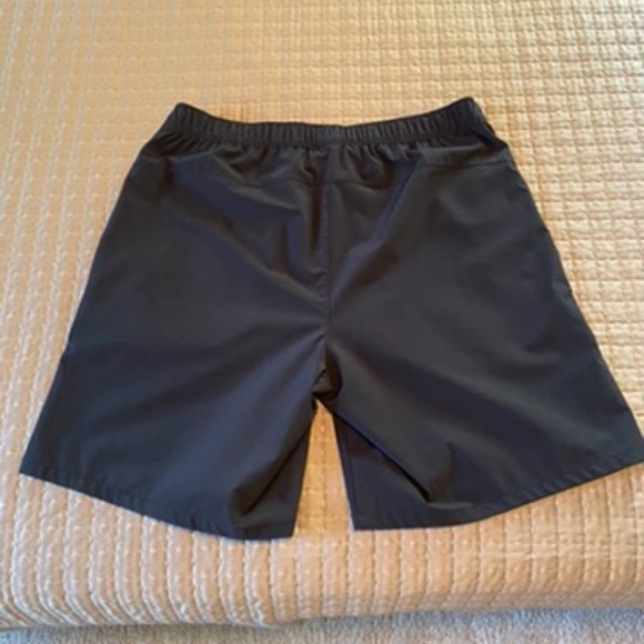 THE NORTH FACE ATHLETIC SHORTS - Picture 2 of 5